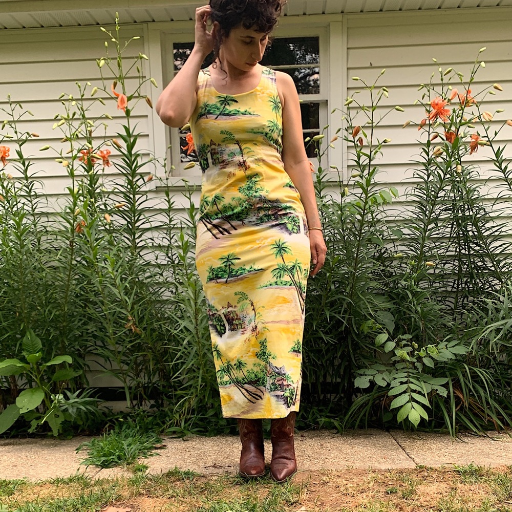 Vintage Hawaiian Print Maxi 🌺🌴🍍💛
